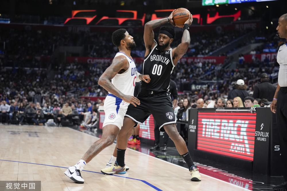 队员们在场 队员们在场